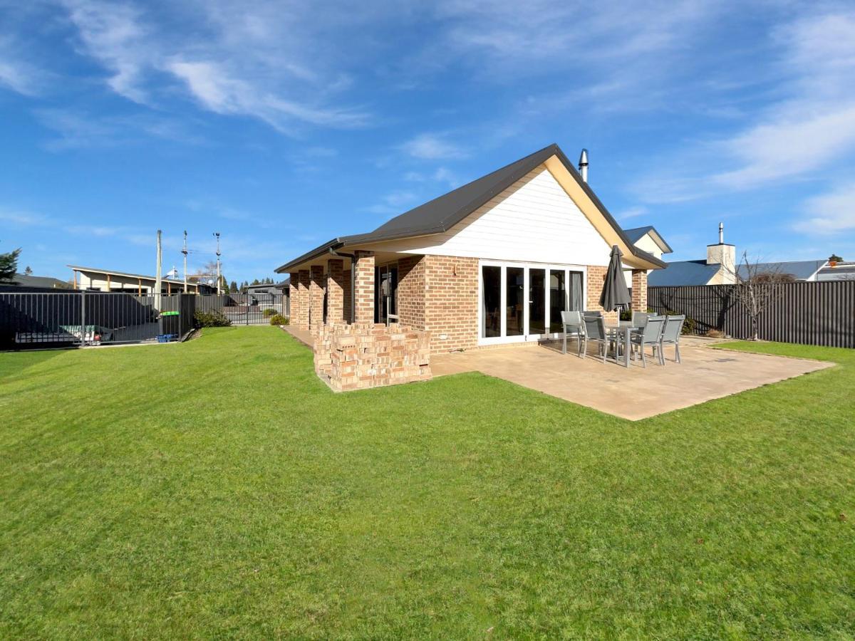 Treat In Totara Drive Villa Twizel Bagian luar foto